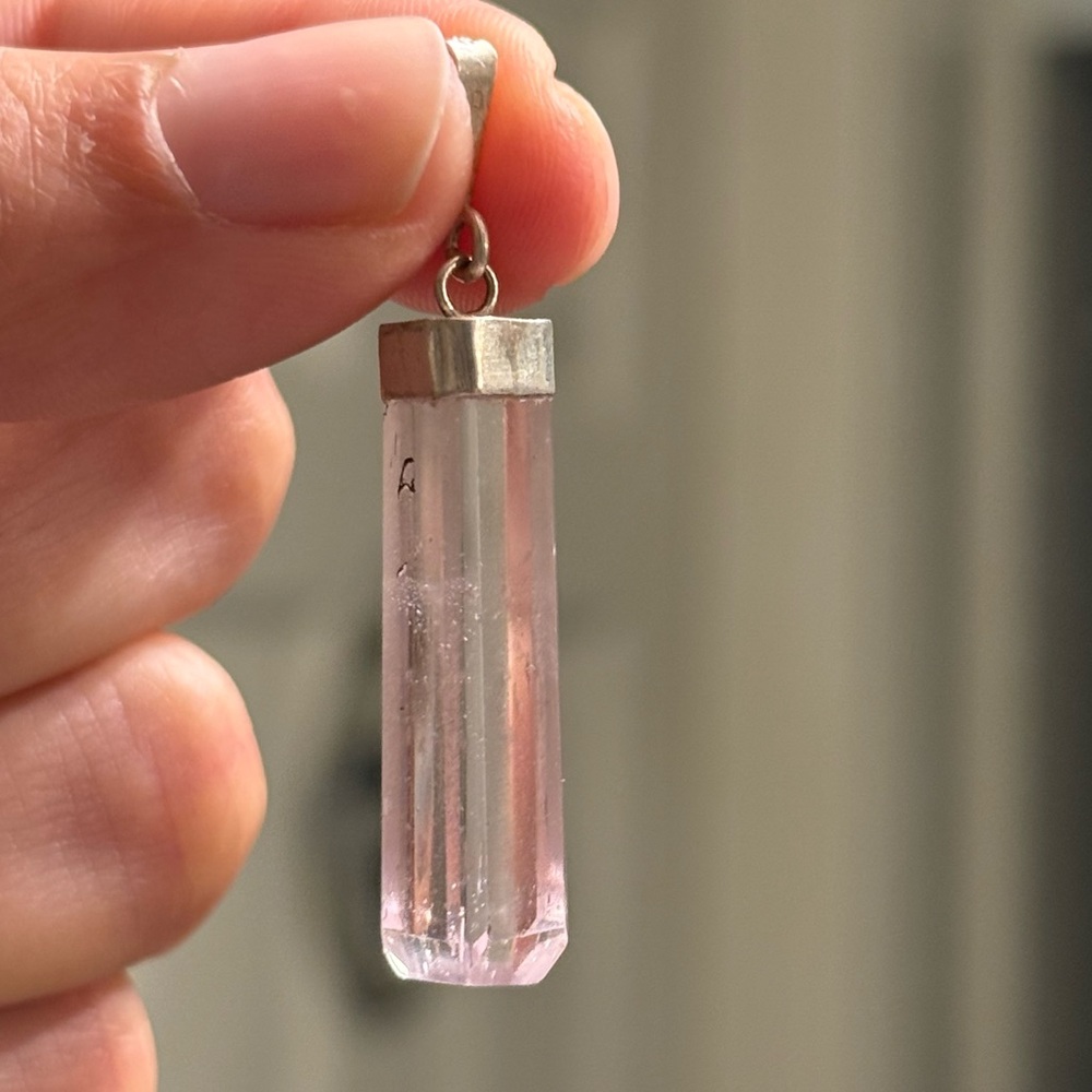 Handmade Beautiful Kunzite Pendant